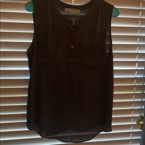 Medium charcoal Loft button tank